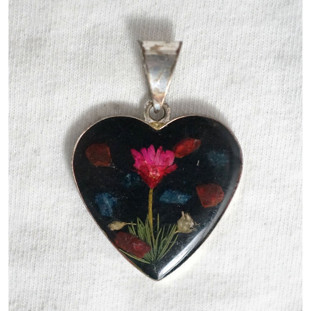 Heart Pendant Dried Flowers in Lucite Acrylic Vintage
